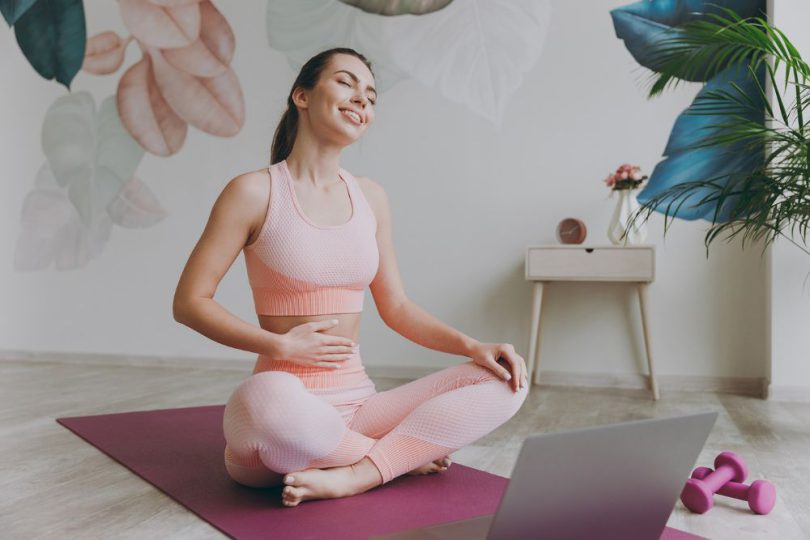 In questo periodo la pancia gonfia ti dà il tormento? Impara a conoscere e gestire al meglio una problematica estetica e di salute molto diffusa.